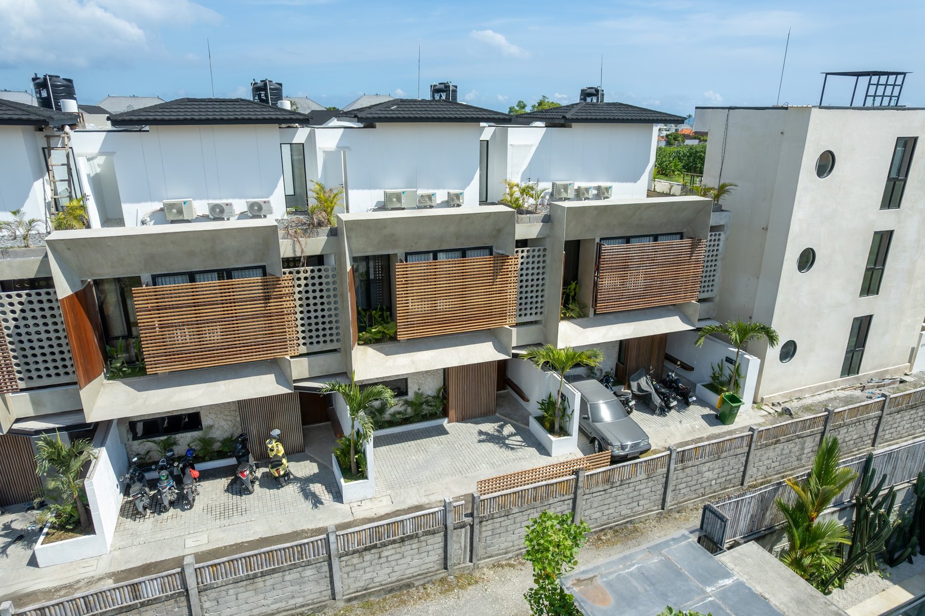 Pantai Lima Residence — hero